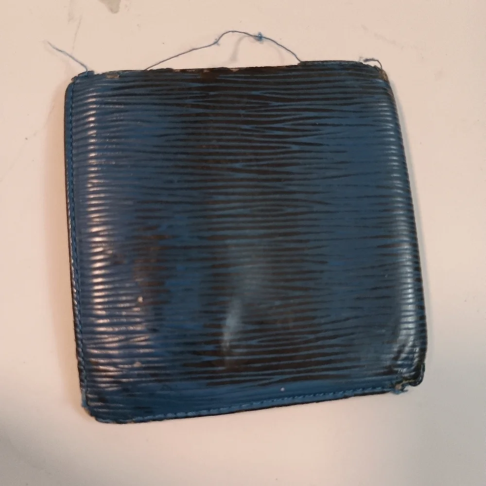 Louis Vuitton very used